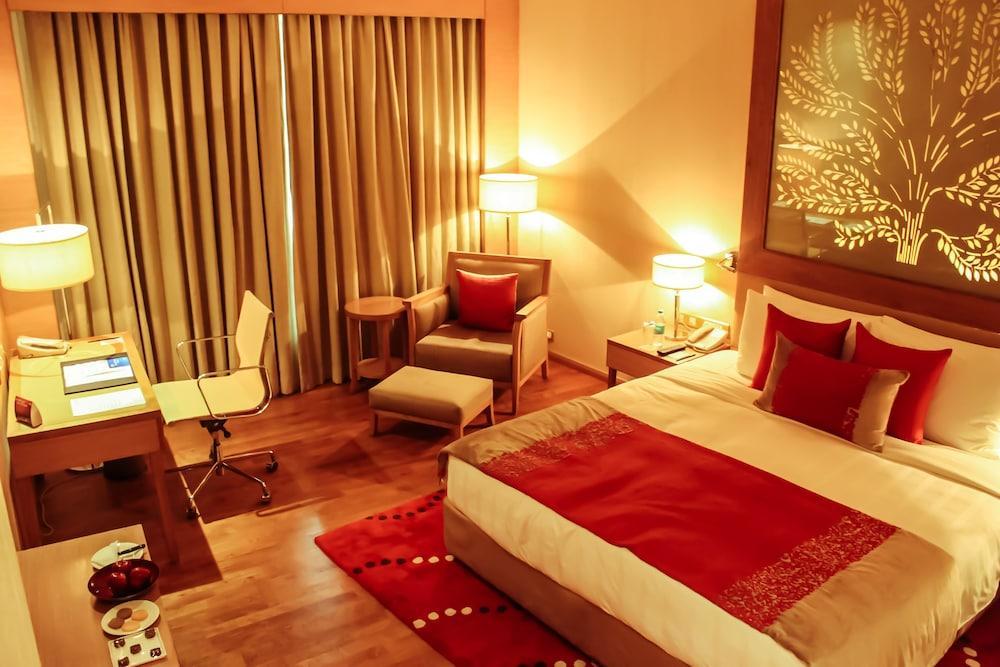 Radisson Blu Hotel New Delhi Dwarka Habitación foto A room at the Taj Bengal