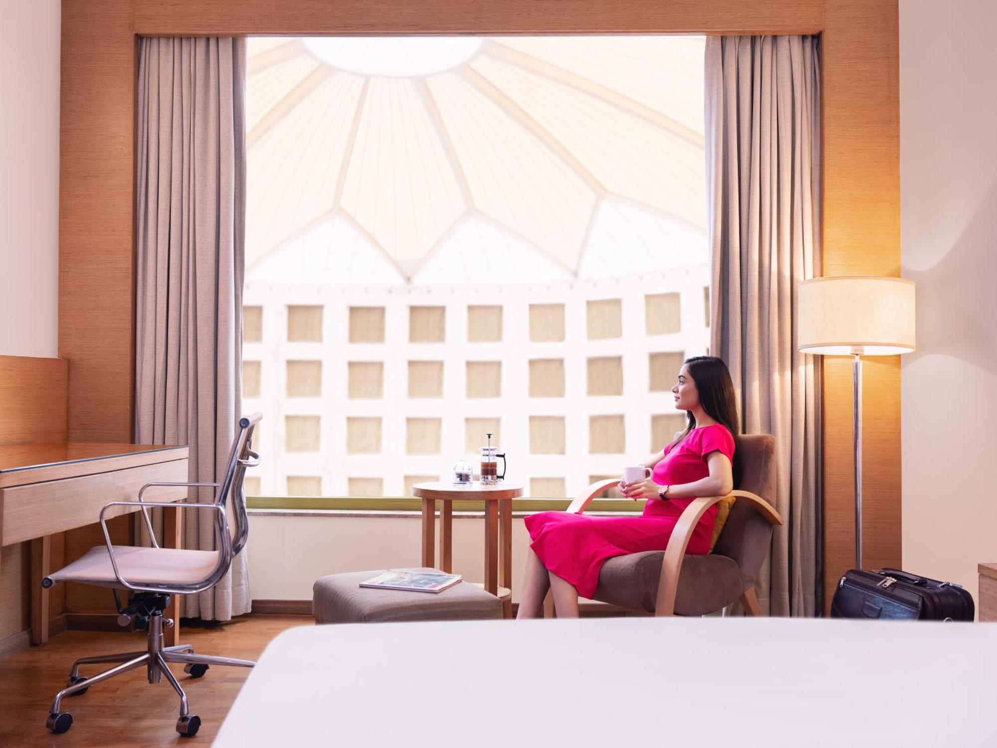 Radisson Blu Hotel New Delhi Dwarka Exterior foto A room at the hotel