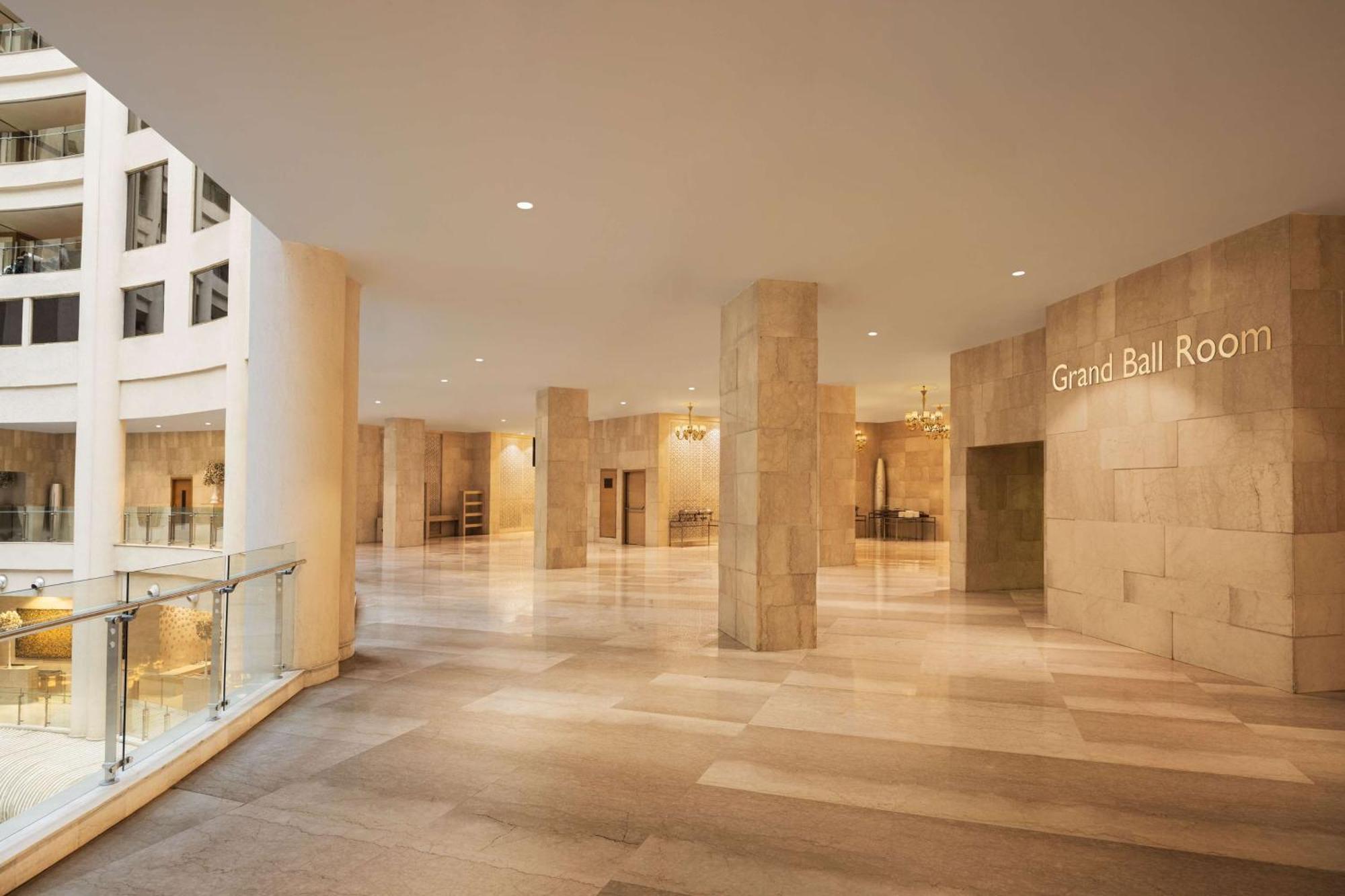 Radisson Blu Hotel New Delhi Dwarka Exterior foto The Grand Ballroom
