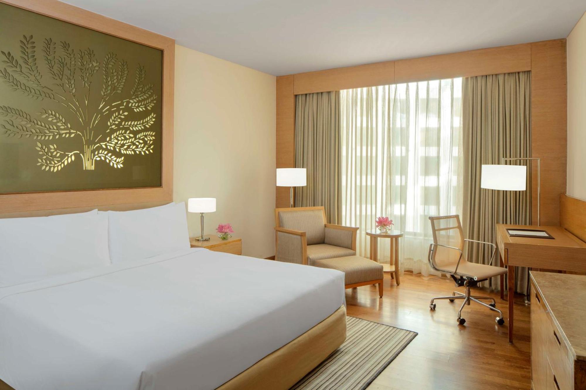 Radisson Blu Hotel New Delhi Dwarka Exterior foto A room at the Taj Bengal